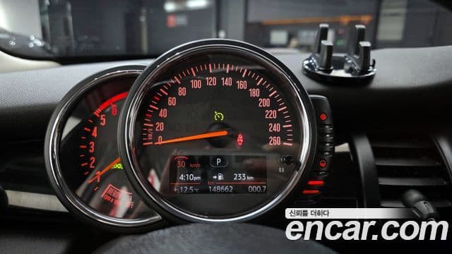 Mini Cooper D 3세대, 2015 8