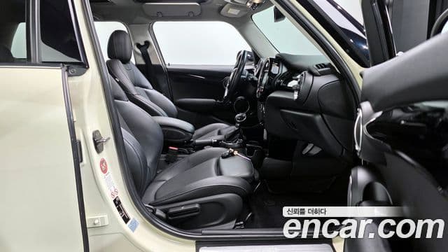 Mini Cooper D 3세대, 2015 10