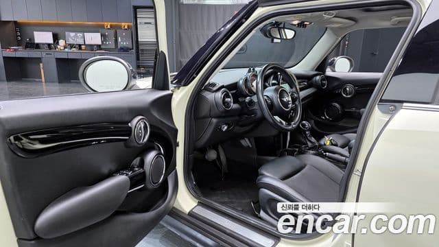 Mini Cooper D 3세대, 2015 11