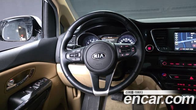 Kia The / новый New Carnival Noblesse Special, 2019 13