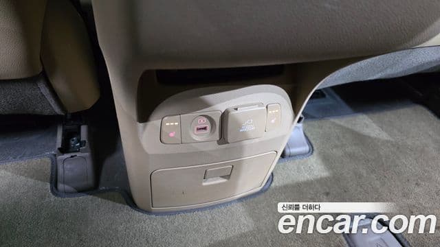 Kia The / новый New Carnival Noblesse Special, 2019 19