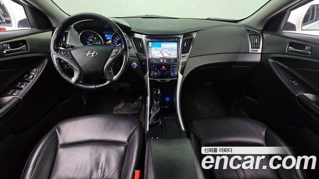 Hyundai Sonata гибрид Modern, 2015 7