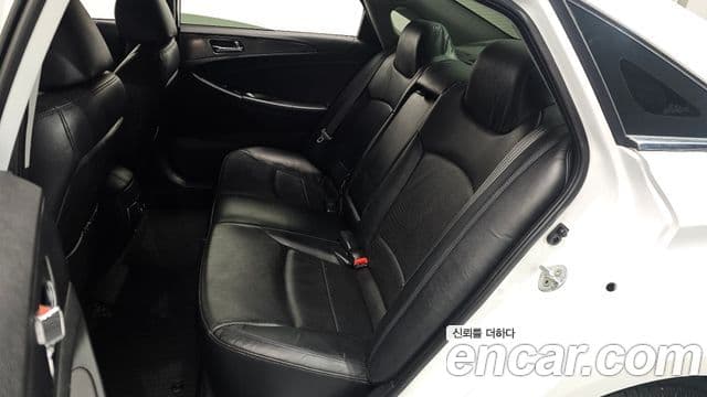 Hyundai Sonata гибрид Modern, 2015 12