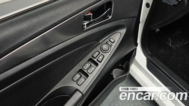 Hyundai Sonata гибрид Modern, 2015 18