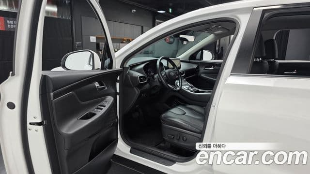 Hyundai The / новый New Santa Fe Exclusive, 2023 11