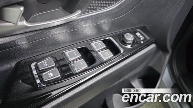 KG모빌리티(SsangYong) Beautiful Korando Plus, 2022 12