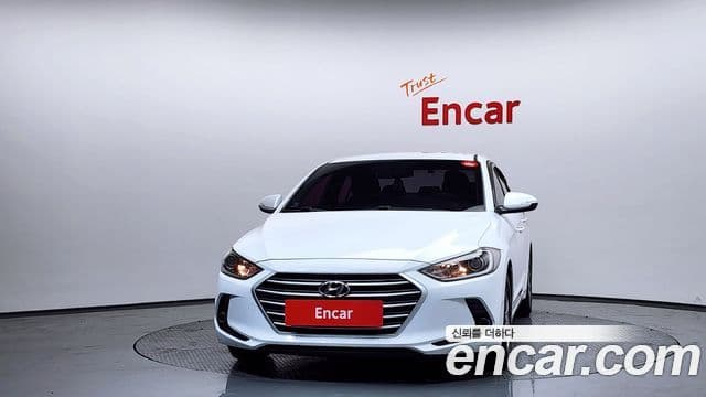 Hyundai Avante AD Style, 2018 3