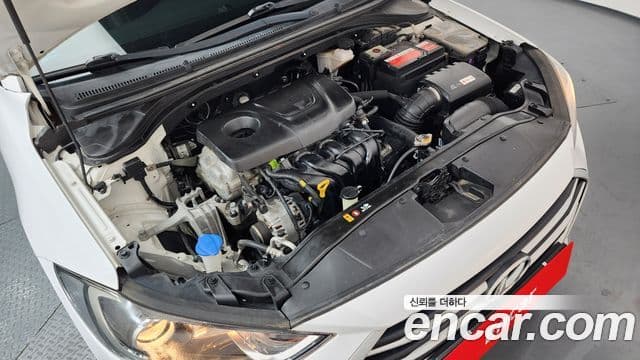 Hyundai Avante AD Style, 2018 6