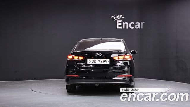 Hyundai Avante AD 1.6 GDI Value Plus, 2017 4