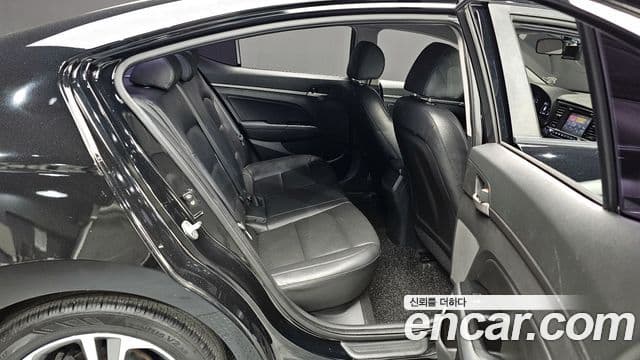 Hyundai Avante AD 1.6 GDI Value Plus, 2017 12