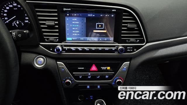 Hyundai Avante AD 1.6 GDI Value Plus, 2017 14