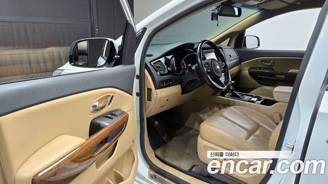 Kia All New Carnival President, 2017 11