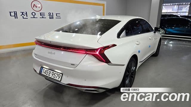 Kia K8 Platinum, 2023 4