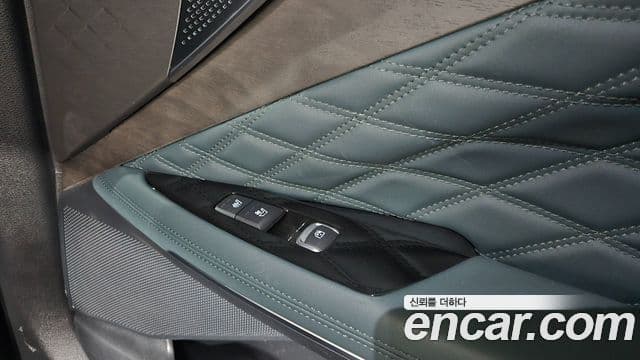 Kia K8 Platinum, 2023 11