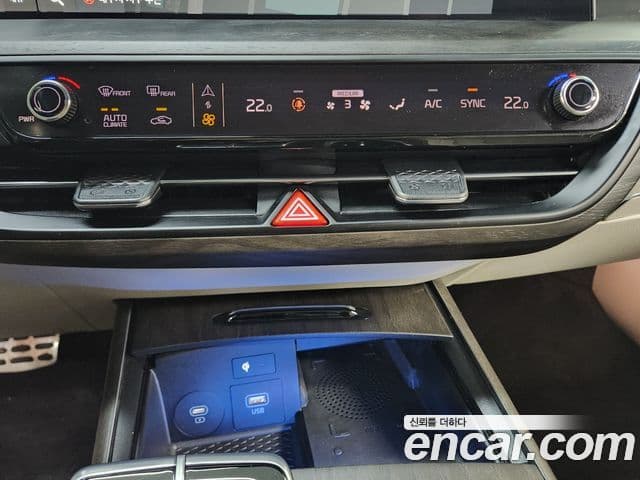 Kia K8 Signature, 2023 11