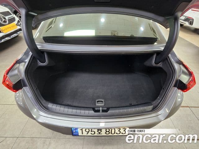 Kia K8 Signature, 2023 18