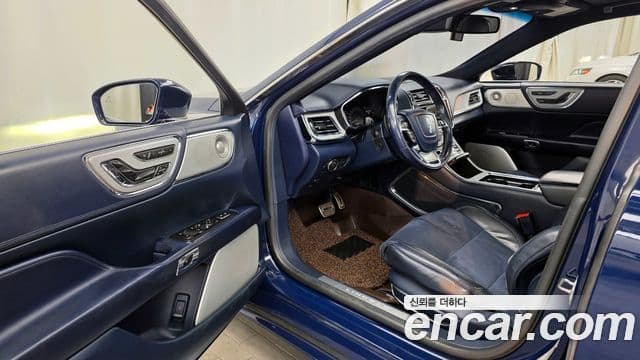 Lincoln Continental 10세대 3.0 Presidential AWD, 2017 10