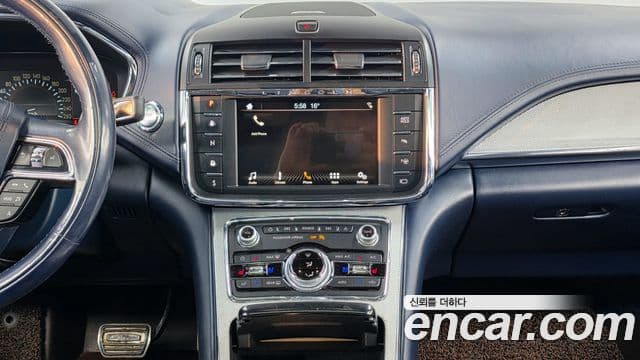 Lincoln Continental 10세대 3.0 Presidential AWD, 2017 14