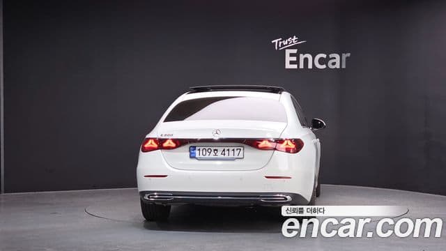 Mercedes-Benz E-класс W214 Avantgarde, 2025 4