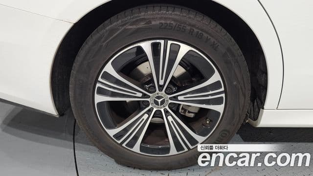 Mercedes-Benz E-класс W214 Avantgarde, 2025 все фото