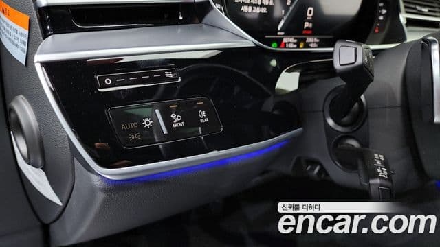 Audi A8 (D5) 55 TFSI Quattro Premium LWB, 2022 16