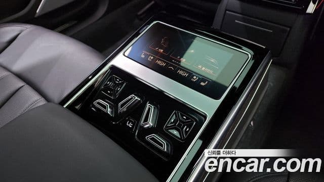 Audi A8 (D5) 55 TFSI Quattro Premium LWB, 2022 19