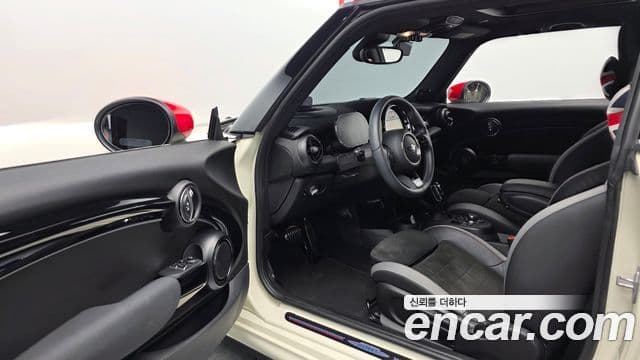 Mini Cooper S 3세대, 2023 11