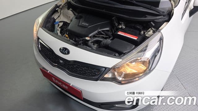 Kia All New Pride Luxury, 2014 6