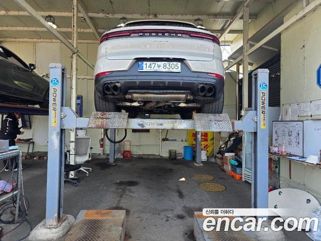 Porsche Cayenne (PO536) 3.0 E-гибрид купе, 2025 3