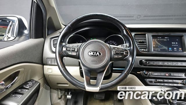 Kia All New Carnival Luxury, 2018 14