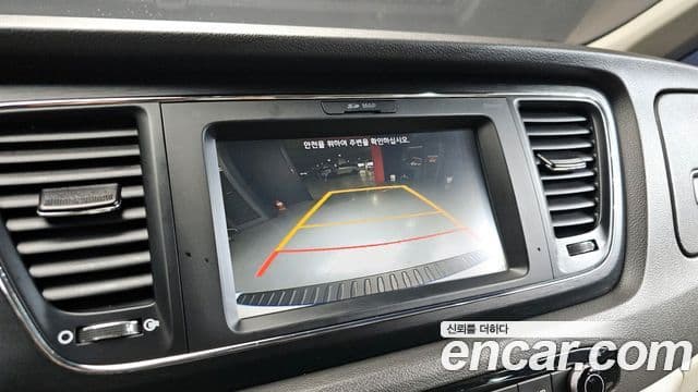 Kia All New Carnival Luxury, 2018 16