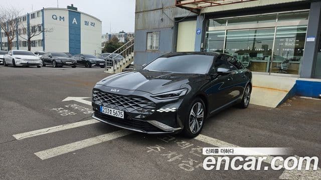 Kia K8 гибрид Signature, 2023 1