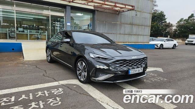 Kia K8 гибрид Signature, 2023 3