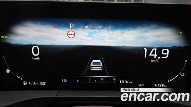 Kia K8 гибрид Signature, 2023 10