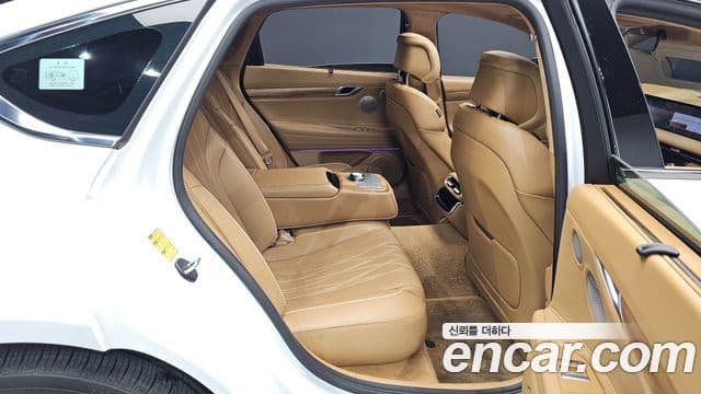Genesis G80 (RG3) бензин 2.5 турбо AWD, 2025 10