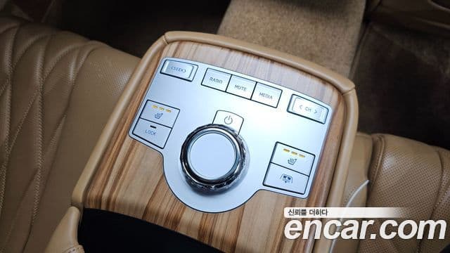 Genesis G80 (RG3) бензин 2.5 турбо AWD, 2025 17