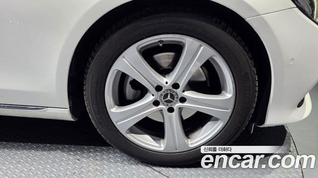 Mercedes-Benz E-класс W213 Avantgarde, 2018 все фото