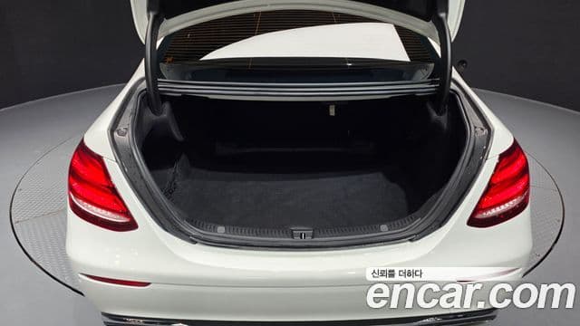 Mercedes-Benz E-класс W213 Avantgarde, 2018 20