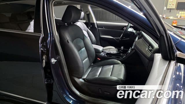 Kia K7 Premier 3.0 LPI Trendy(арендный автомобиль), 2020 12