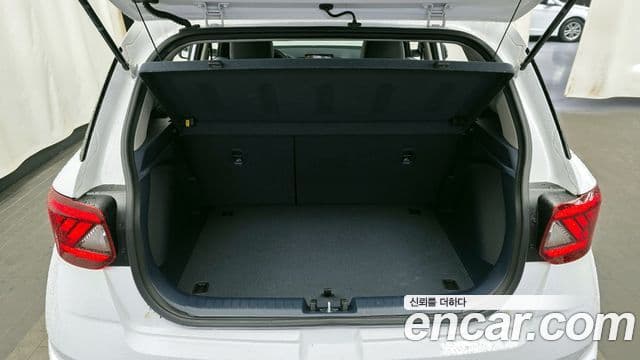 Hyundai Venue 1.6 Flux, 2020 20