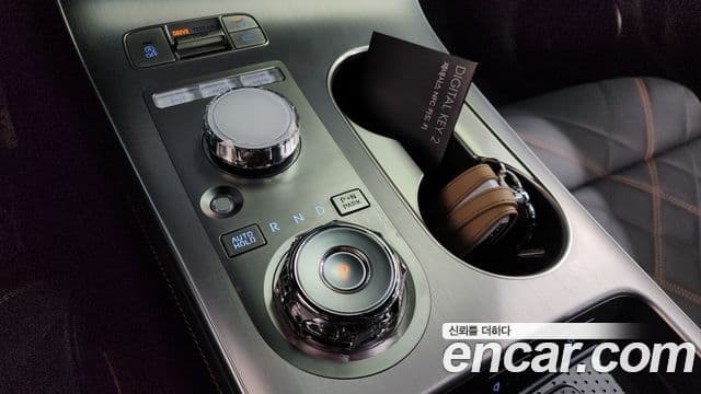 Genesis GV70, 2025 9