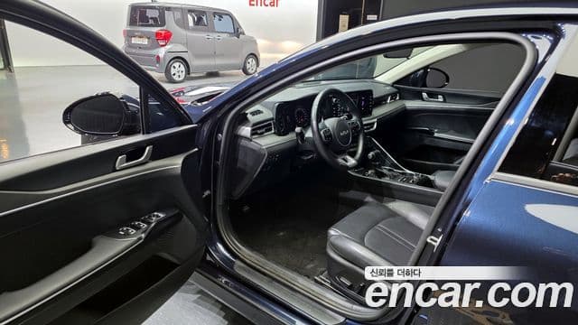 Kia K5 3세대 Trendy, 2023 10