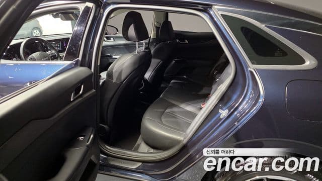 Kia K5 3세대 Trendy, 2023 11
