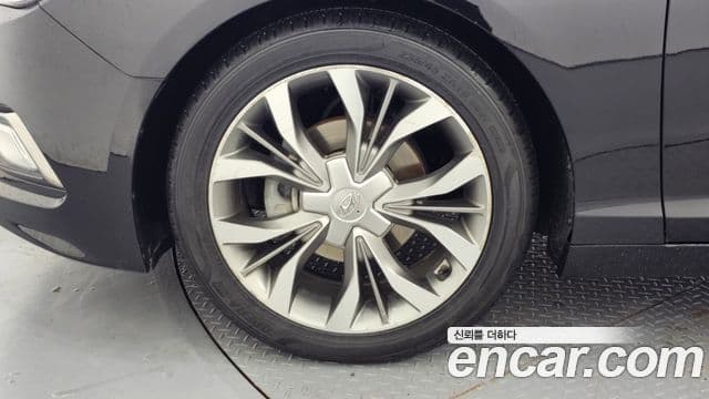 Hyundai LF Sonata 2.0 Smart, 2015 все фото