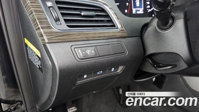 Hyundai LF Sonata 2.0 Smart, 2015 16