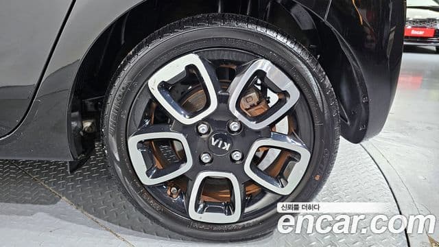 Kia The / новый New Ray Prestige, 2021 все фото