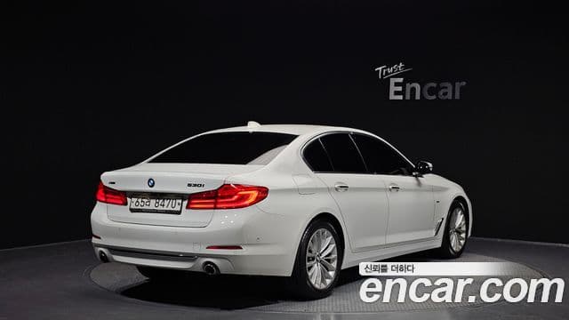 BMW 5시리즈 (G30) 530i xDrive Luxury Plus, 2018 2