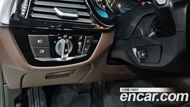 BMW 5시리즈 (G30) 530i xDrive Luxury Plus, 2018 13