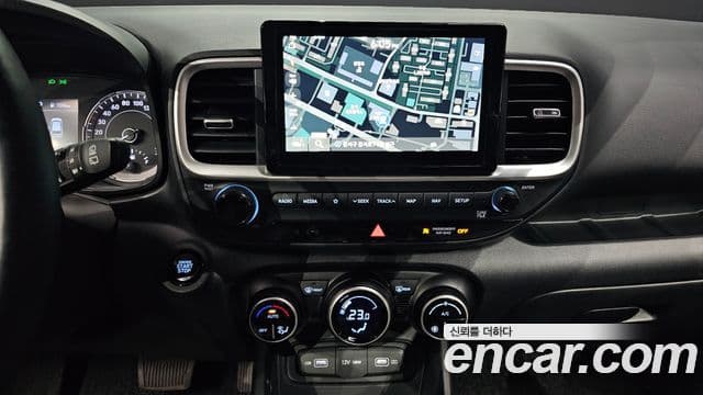 Hyundai Venue 1.6 Modern Plus, 2022 14