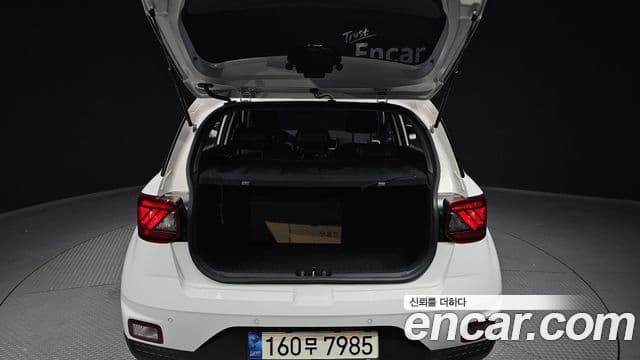 Hyundai Venue 1.6 Modern Plus, 2022 20